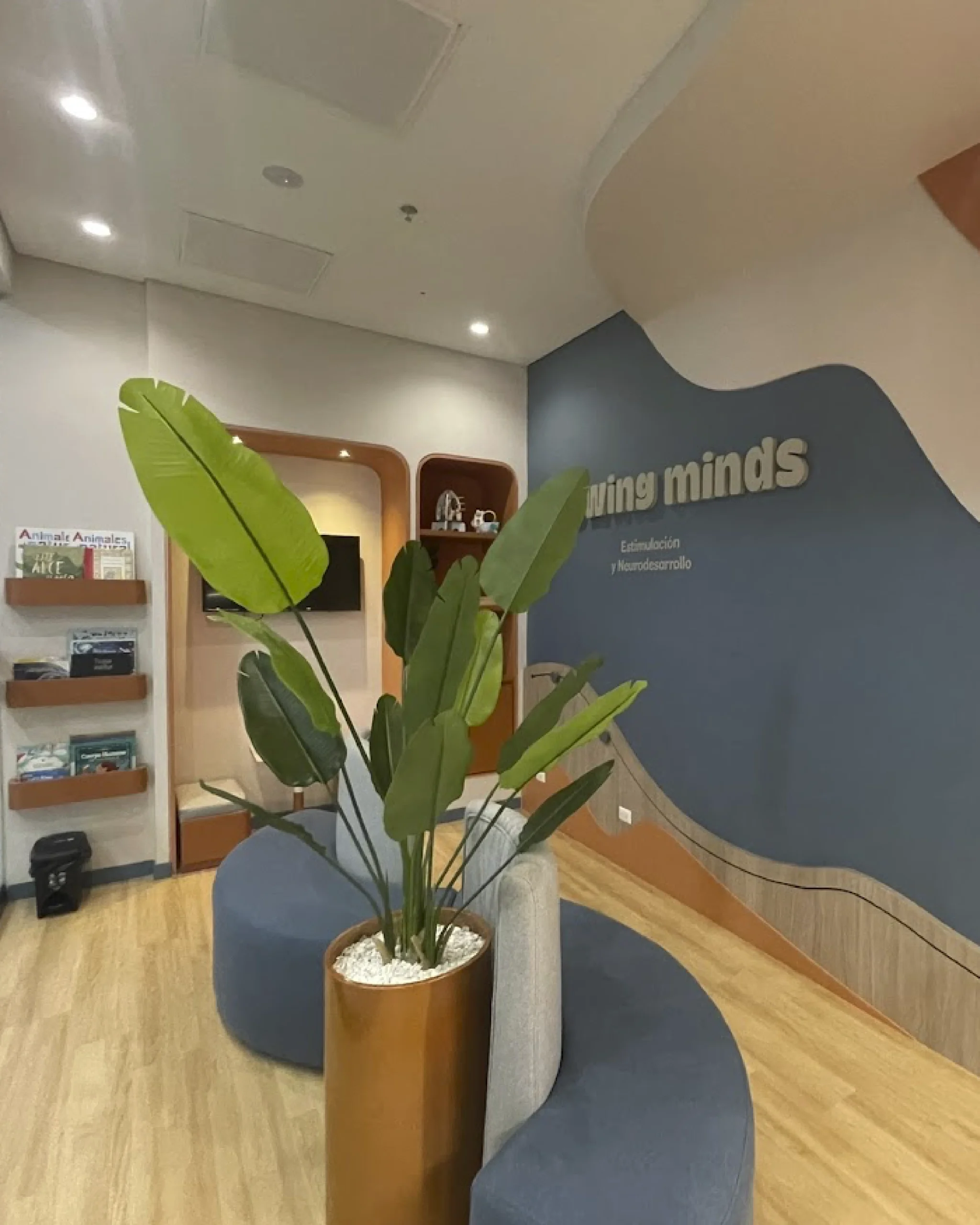 Glowing Minds - Tres Cimas Arquitectura